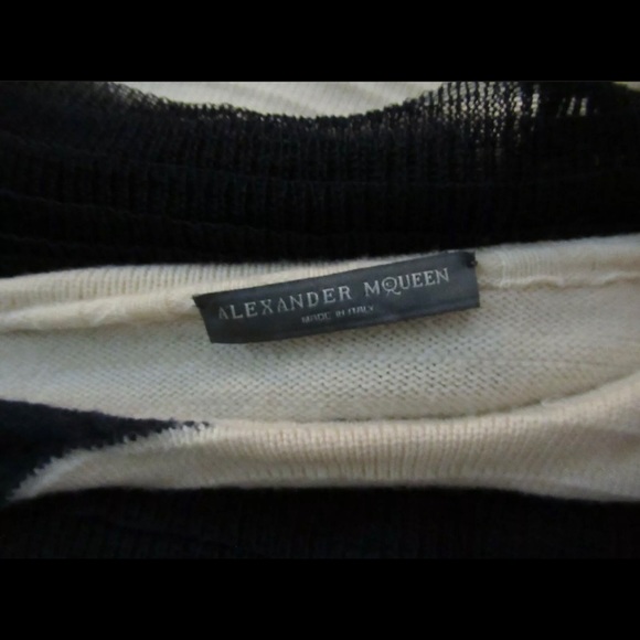 Alexander McQueen Navy Cream Stripe Ruffle Wool Sweater XS - Picture 5 of 6